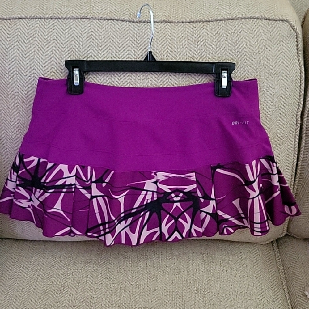 Nike, size Medium, tennis skort